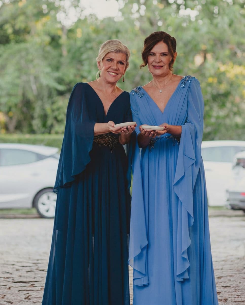 Stylizacje dla mamy weselnej